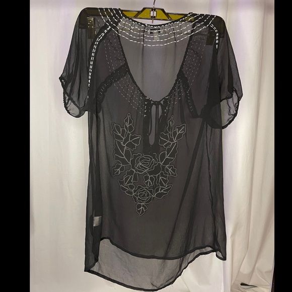 Cache embroidered top - Picture 2 of 3